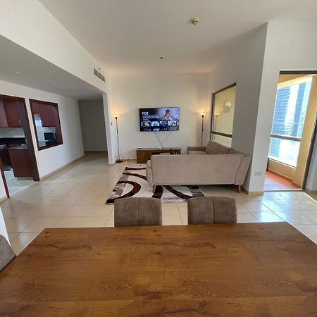 Seaview Beach Hostel Jbr - Walk To Beach - Gym - Pool - Metro Station Dubai Ngoại thất bức ảnh