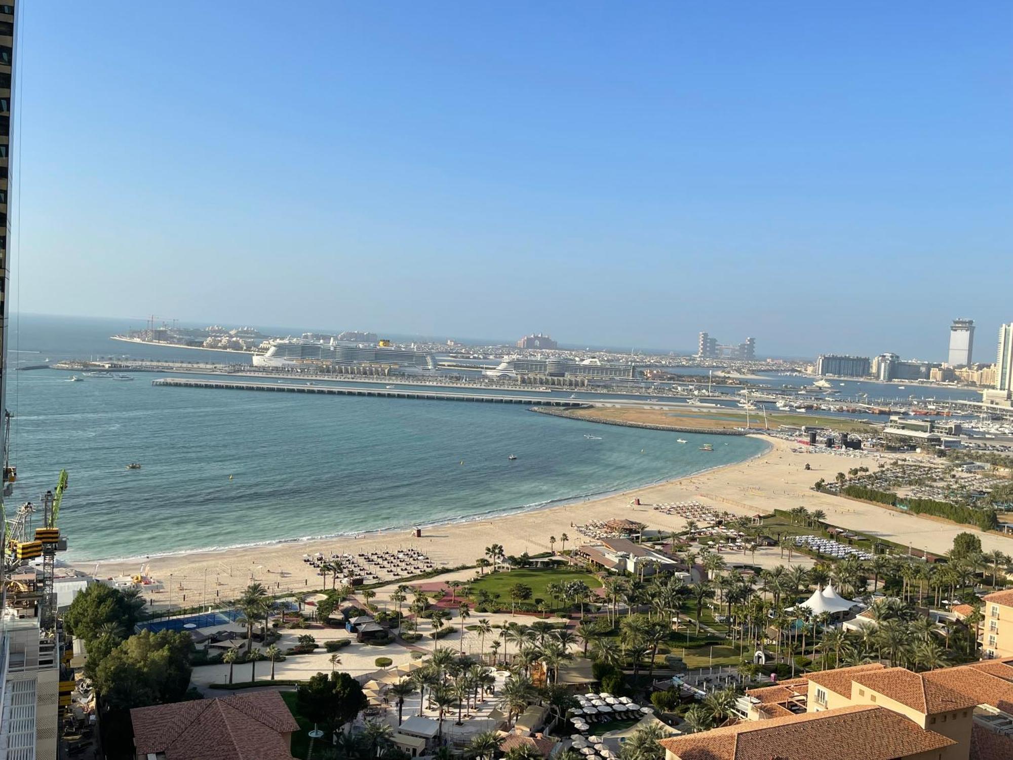Seaview Beach Hostel Jbr - Walk To Beach - Gym - Pool - Metro Station Dubai Ngoại thất bức ảnh