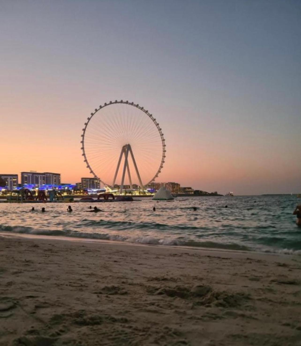 Seaview Beach Hostel Jbr - Walk To Beach - Gym - Pool - Metro Station Dubai Ngoại thất bức ảnh