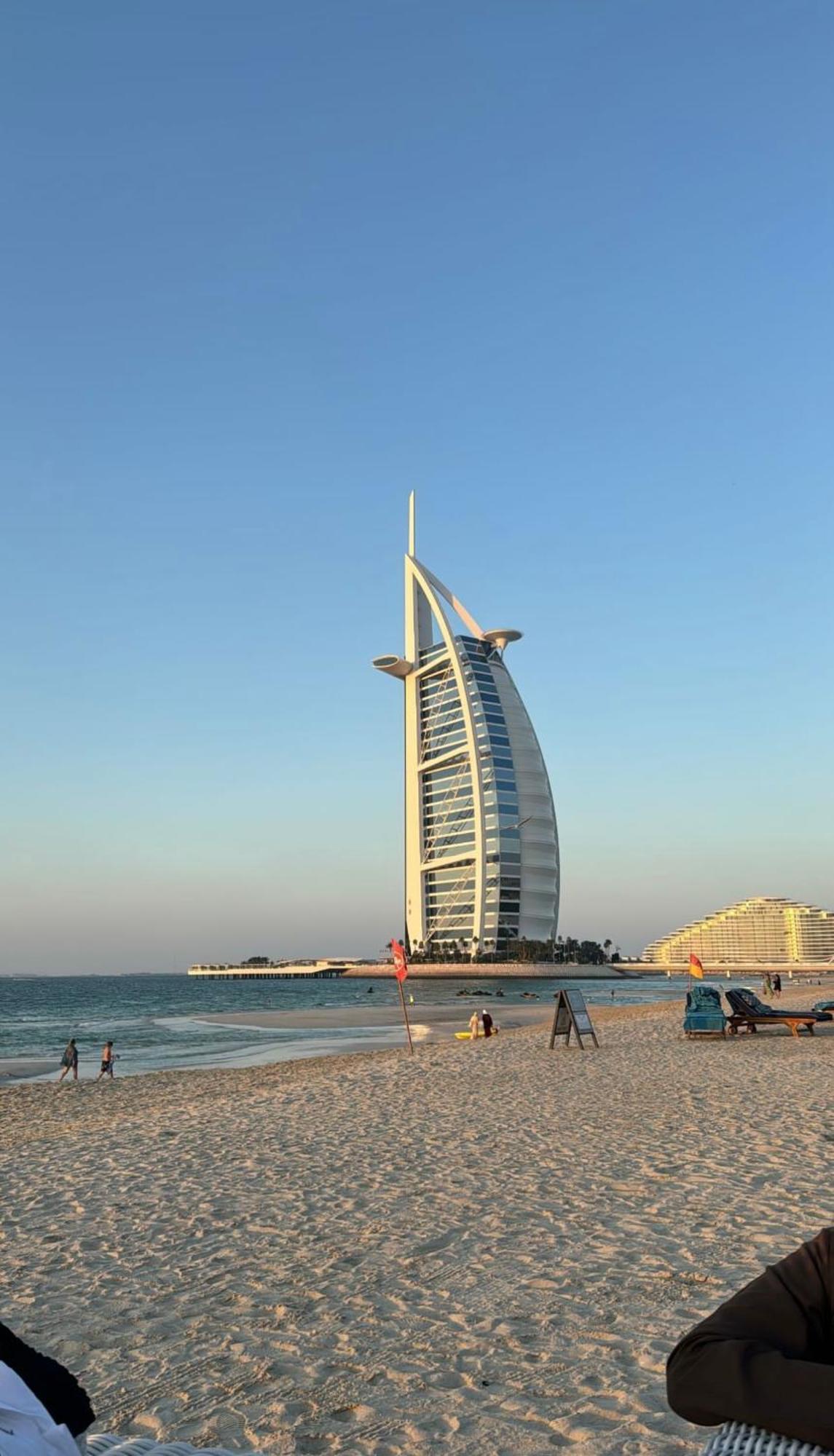 Seaview Beach Hostel Jbr - Walk To Beach - Gym - Pool - Metro Station Dubai Ngoại thất bức ảnh